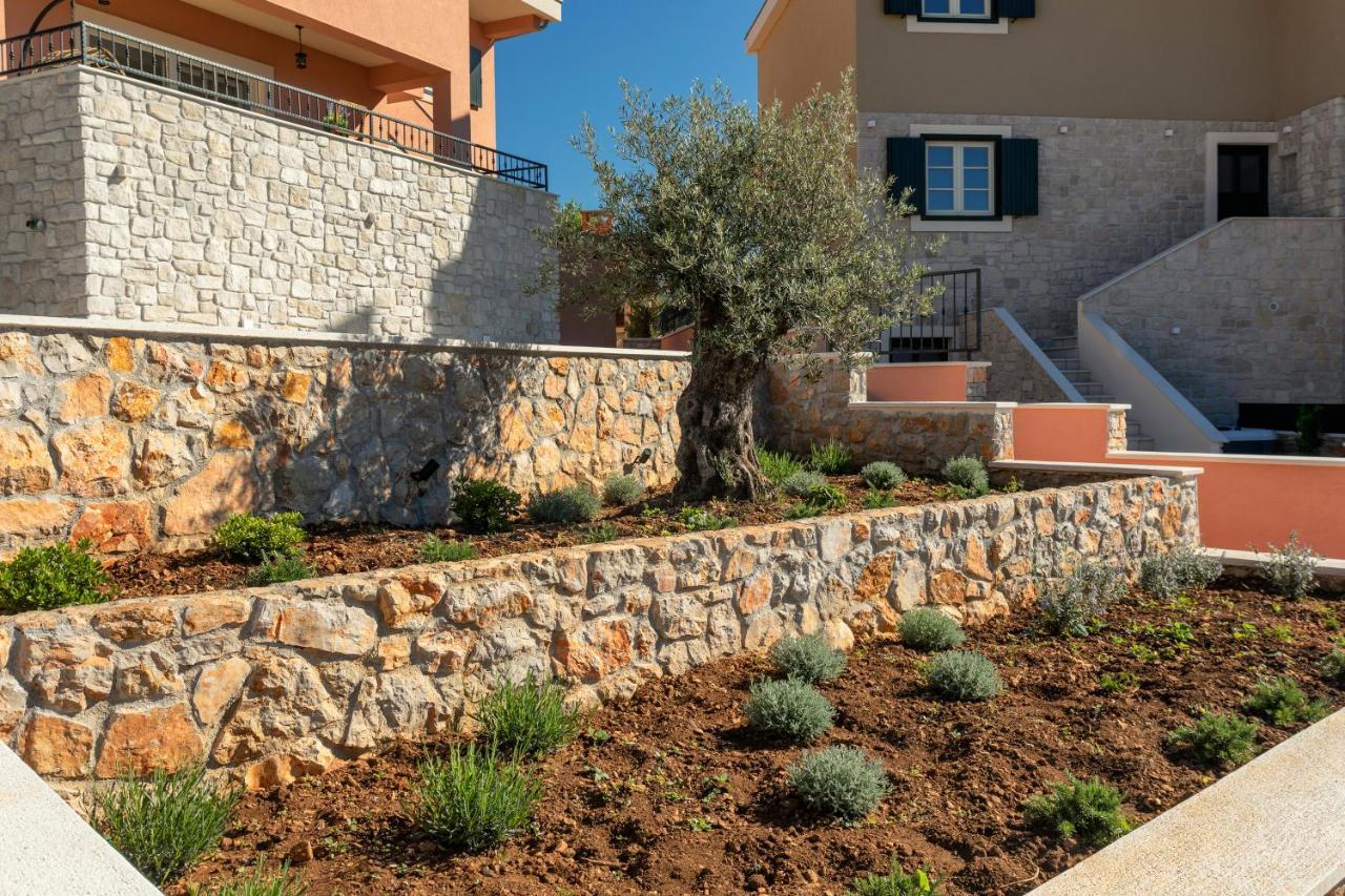 Lovro Luxury Apartment With Jacuzzi And Terrace Sea View Sali Εξωτερικό φωτογραφία