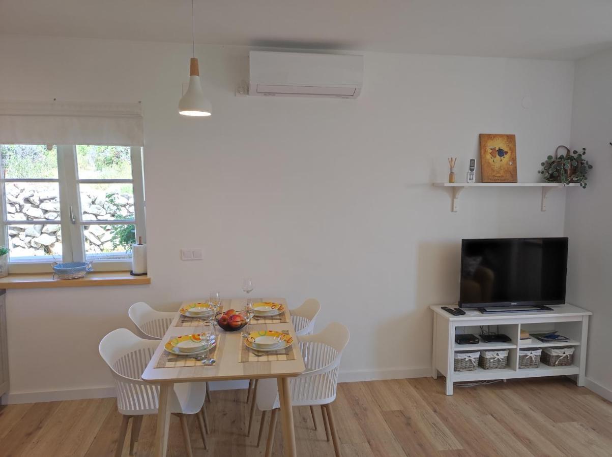 Lovro Luxury Apartment With Jacuzzi And Terrace Sea View Sali Εξωτερικό φωτογραφία